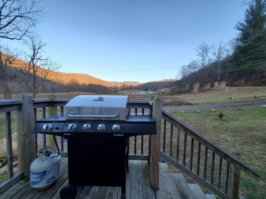 Country Mountain Escape! Villa Barnardsville Exterior photo